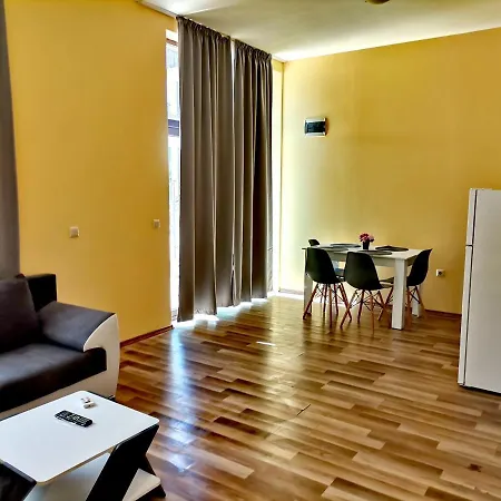 Pool Amadeus Lux Apartamento